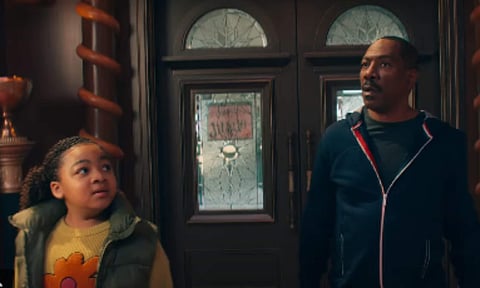 Here's the teaser trailer of Eddie Murphy's Candy Cane Lane