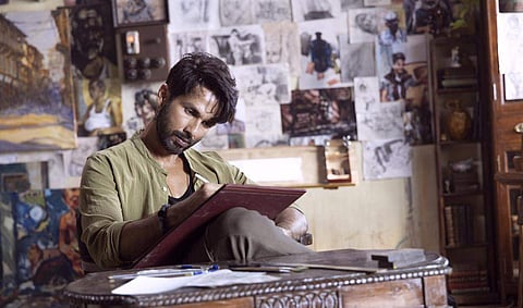 Farzi Series Review: Fun and flamboyance with a side-order of deja vu