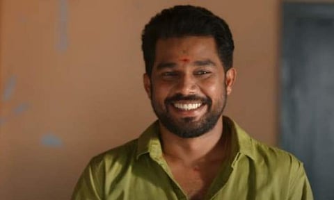 Thathana Thathana song from Madhura Manohara Moham is out