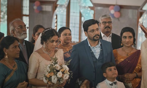 'Kadavulukku Korikkai' song from Devil out