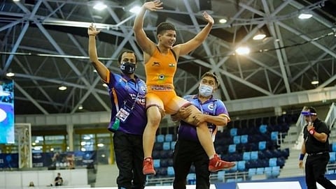75 किलोग्रॅममध्ये प्रियाने भारताला गोल्ड मेडल (Gold medal) मिळवून दिले आहे.