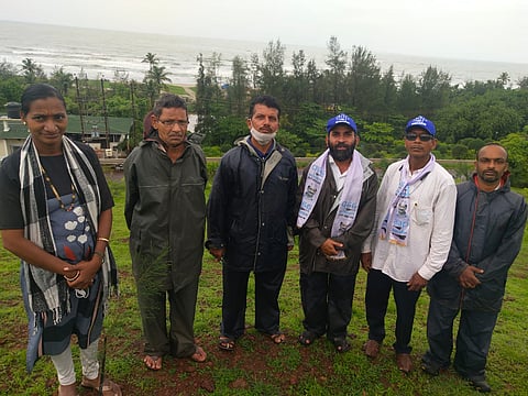 आम आदमी पक्षाने या प्रकल्पाबाबत सरकारने आणि स्थानिक आमदाराने स्थानिकांना सविस्तर माहिती द्यावी अशी मागणी केली .