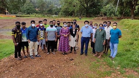 MLA Pravin Zantye inspects repair of flooded Bandirwada ground
