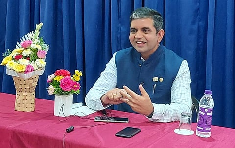 ऑलिम्पिक स्पर्धेच्या ज्युरी अर्थात पंच समितीत निवड होणारे पहिले भारतीय पवन सिंह.