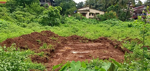 गृहनिर्माण वसाहतीतील गणेशभक्तांची अडचण लक्षात घेवून प्रभाग एक मधील मोकळ्या जागेत छोटे 'कृत्रिम' तळे उभारण्यात येणार आहे.