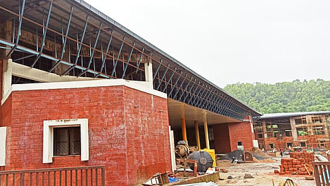 Goa : Sanqulim Kadamba Bus Stand incomplete.