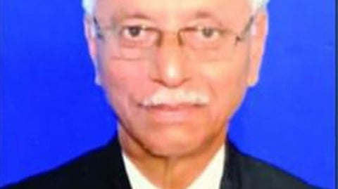 गोव्यातील फुटबॉलविषयक कायदेतज्ज्ञ आल्बिनो वालिस यांचे निधन झाले