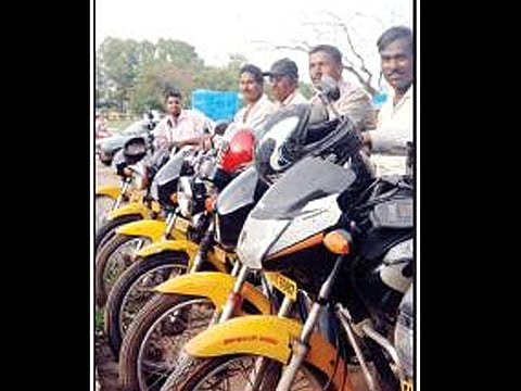 Goa : Motorcycle Piolot in Goa