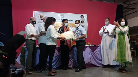 Goa : In the felicitation programme of Covid warriors at Kelshim Curtalim, Dr. Health Minister Vishwajit Rane felicitating Sukor Quadrosh. MLA Elena Saldhana, Father Travasinho Gudinho, Dr. Juze Disa and Dr. Rajendra Borkar and others.
