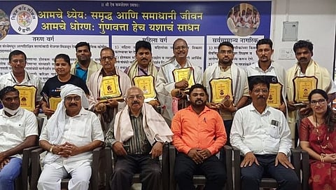 Madhu Palayekar has stated that journalists should correct the rulers of Goa through writing