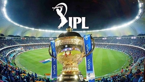 आयपीएल 2022 निश्चितपणे 10 संघांसह (IPL 2022 definitely with 10 teams) खेळले जाईल.