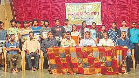 Goa: Along with the honored students, Adv. Ajay Prabhugavkar, Shiva Gavkar, Shashikant Gavkar, Dilip Gavas and others.