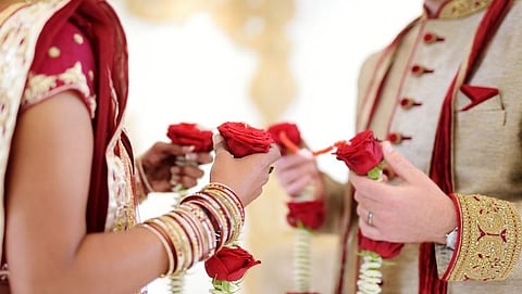 bride slapped the groom in the wedding tent