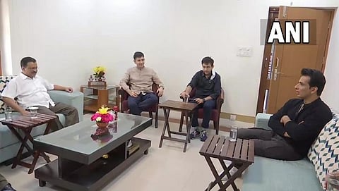 Delhi government to launch 'Desh Ke Mentor' program, Sonu Sood will be the brand ambassador