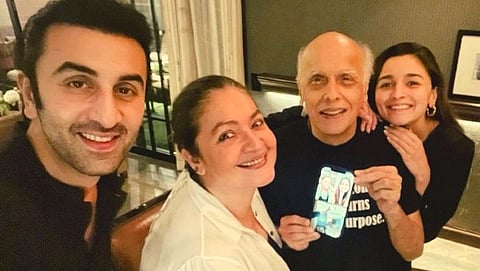 Alia Bhatt celebrated Papa Mahesh Bhatt's birthday with boyfriend Ranbir Kapoor