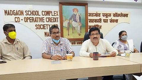 मडगाव स्कुल कॉम्पलेक्स सहकारी पतसंस्थेचे चेअरमन बाबाजी सावंत व इतर पदाधिकारी (Goa)