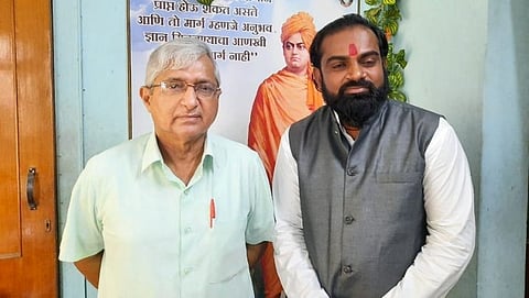 Goa: राष्ट्रीय बजरंग दलाचे महाराष्ट्र व कोंकण प्रांत कार्यवाह दिनेश पाटिल सोबत प्रा. सुभाष वेलिंगकर
