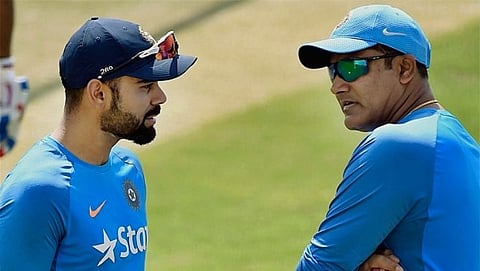 मुख्य प्रशिक्षकाची (Head coach) भूमिका बजावण्यासाठी पुन्हा एकदा बीसीसीआय (BCCI) अनिल कुंबळेशी (Anil Kumble) संपर्क साधण्याच्या तयारीत आहे.