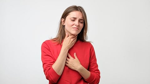 Post Covid Side Effects: कोरोनामुळे जावू शकतो आवाज