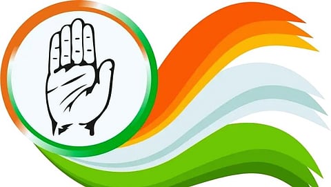 दक्षिण गोव्यात (South Goa) यावेळीही भाजपच्या (BJP) तुलनेत काँग्रेससाठी (Congress) काहीसे पोषक वातावरण असले, तरी किमान आठ मतदारसंघात काँग्रेसला बंडखोरीचा (Rebellion) सामना करावा लागणार आहे.