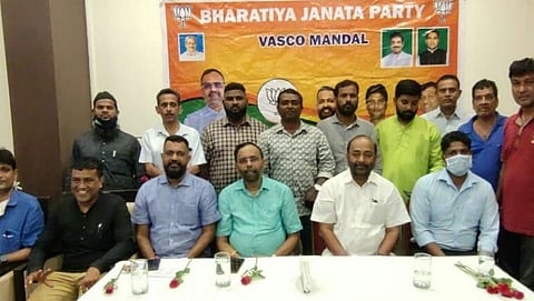 वास्को भाजप अल्पसंख्यांक विभागाच्या समिती समवेत राज्यसभा खासदार विनय तेंडुलकर, आमदार कार्लुस आल्मेदा, गटाध्यक्ष दीपक नाईक, समीर शेख व इतर.