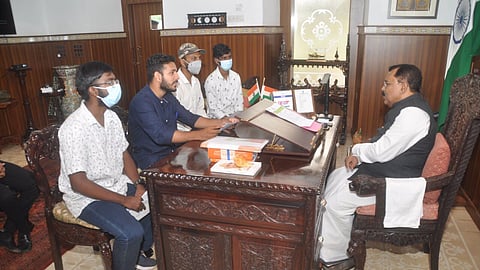 NSUI delegation meets Goa Governor