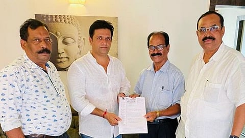 गोमंतक भंडारी समाजाने गोवा फॉरवर्डचे आमदार जयेश साळगावकर यांची भेट घेतली.