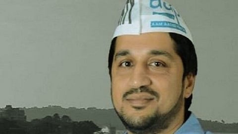 ‘सरकार तुमच्या दारी’च्या माध्यमातून राज्य सरकार ‘केजरीवाल मॉडेल (Arvind Kejriwal model) ऑफ गव्हर्नन्स’ची नक्कल करण्याचा अयशस्वी प्रयत्न करीत आहे.