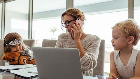 Work From Home: वर्किंग टाइम संपल्यानंतर बॉसने कॉल केला तर..