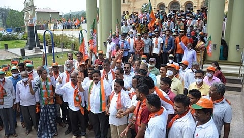 Goa Politics: भाजपचे मांद्रेचे विद्यमान आमदार व पूर्वाश्रमीचे काँग्रेस नेते दयानंद सोपटे यांचे भव्य शक्तिप्रदर्शन