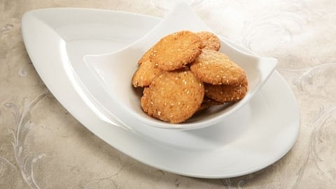 Methi Mathri Recipe
