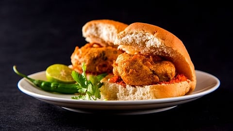 Fast Food : 'छत्रपती हॉटेल अॅण्ड स्नॅक्स सेंटर'
