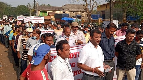 Workers protesting against the government Workers 