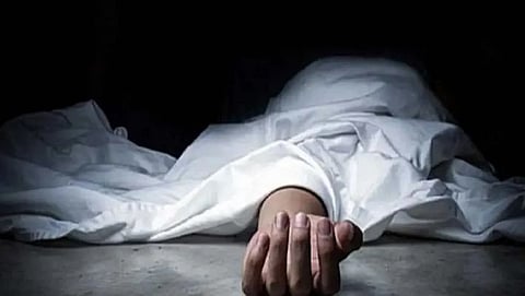 Married lady committed Suicide