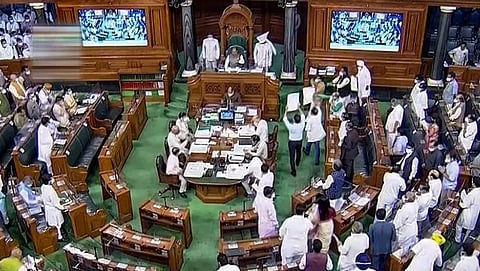 Omicron: Opposition leaders slams on government on COVID-19 failure
