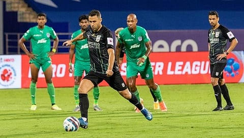 Mumbai City tops Bengaluru