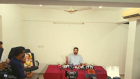 Utpal Parrikar Live