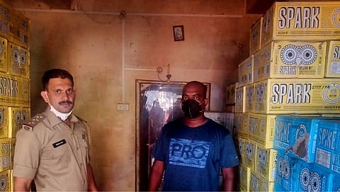 Illegal liquor stocks worth Rs 10.77 lakh seized by pernem police in goa
