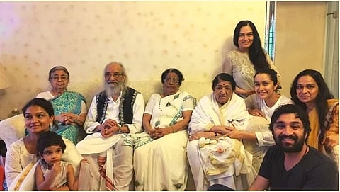 Lata Mangeshkar and Shraddha Kapoor