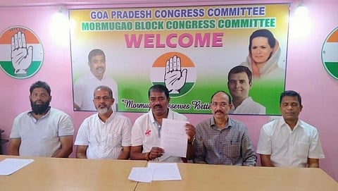 Congress complains to election officials against government officials