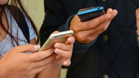 Russia Ukraine Crisis: ukrainian women claims russian soldiers offer request for date on tinder