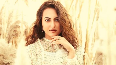 Defamation case filed against Sonakshi Sinha News, Sonakshi Sinha Latest News