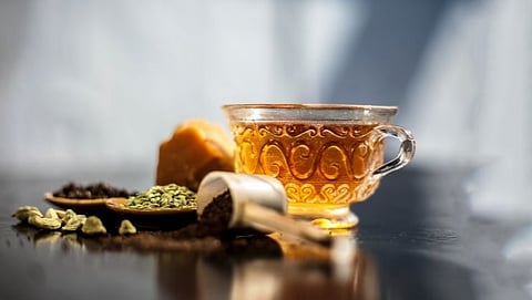 Jaggery tea benefits in Marathi, Benefits of Jaggery tea in Marathi, Gulacha Chaha Che fayde