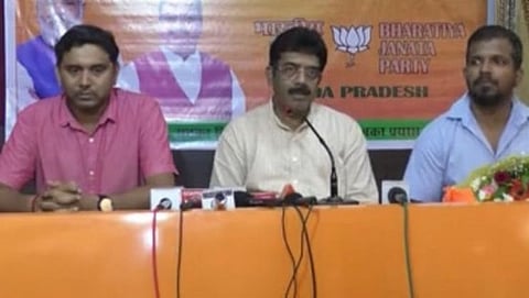 After resigning from Aam Aadmi Party, Calangute leader Sudesh Mayekar joins BJP