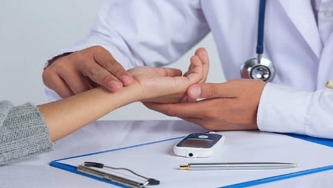 know 10 long term complications of untreated diabetes, diabetes complications