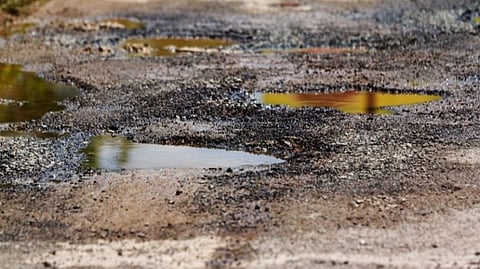 Instructions to fill pits in Goa by May 15