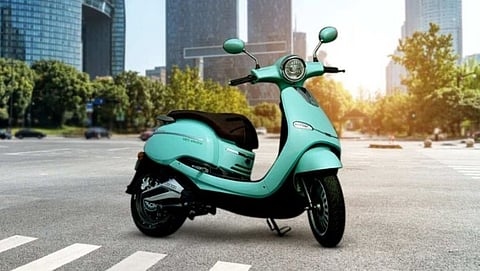 avera retrosa electric scooter gives range of 140 km in single charge read full details of price and features