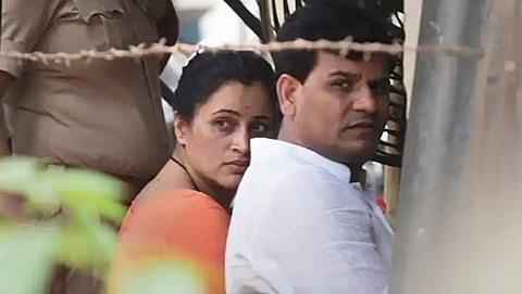 bmc notice to navnit rana and her husband ravi rana on illegal flat construction