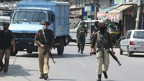 In Jammu and Kashmir, security forces killed 3 militants and killed 4 terrorists in 24 hours
