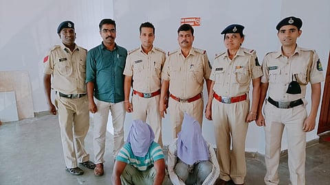 Konkan Railway Police caught mobile thieves